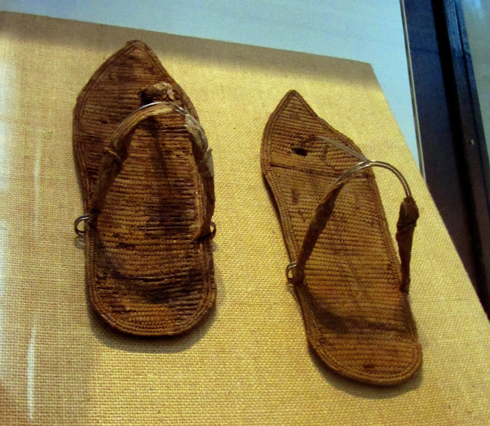 #022 Sandals