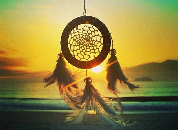 #017 Dreamcatchers