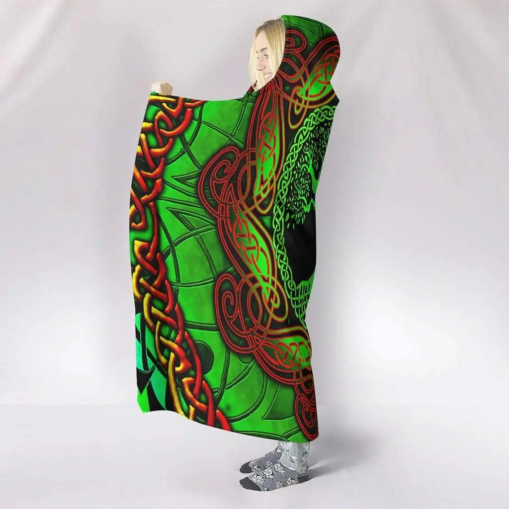 Green Tree of Life Yggdrasil Hooded Blanket – Norse Viking Knotwork Tattoo Print Cozy Cape for Adults