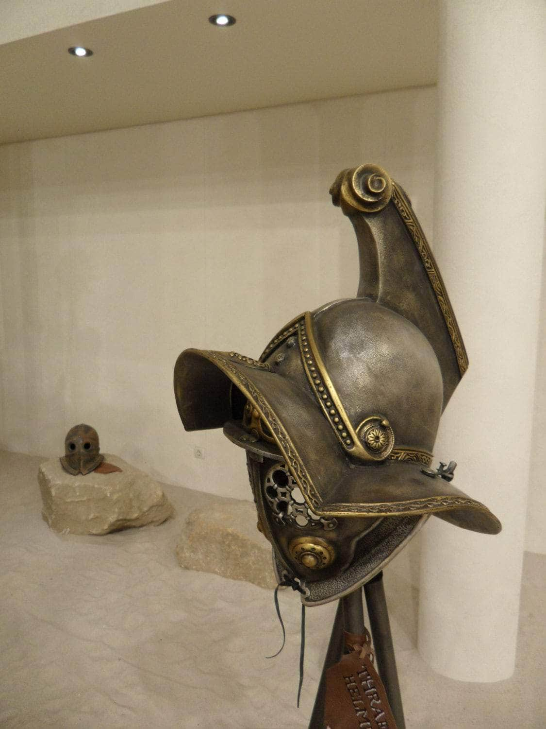 Sculptures & Figurines Roman Gladiator Handmade Helmet Replica Ancient Treasures Ancientreasures Viking Odin Thor Mjolnir Celtic Ancient Egypt Norse Norse Mythology