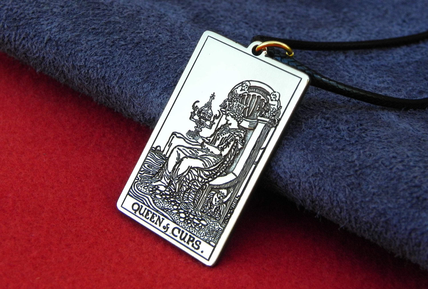 Wiccan Tarot Card Queen of Cups Amulet Pendant Ancient Treasures Ancientreasures Viking Odin Thor Mjolnir Celtic Ancient Egypt Norse Norse Mythology